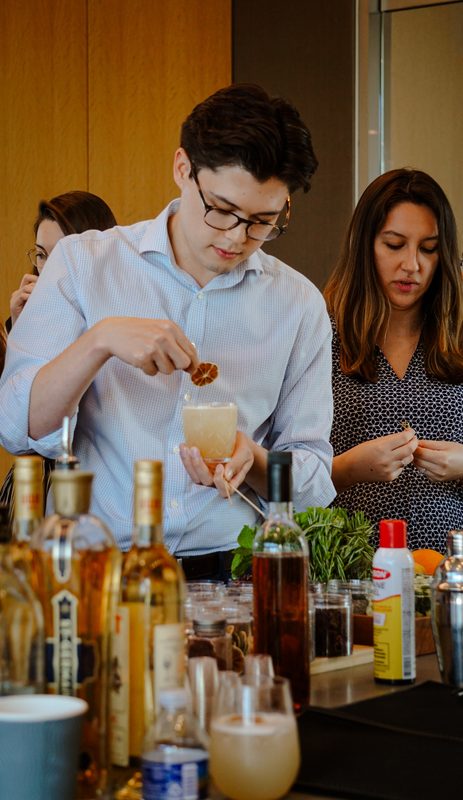 Cocktail garnishing class